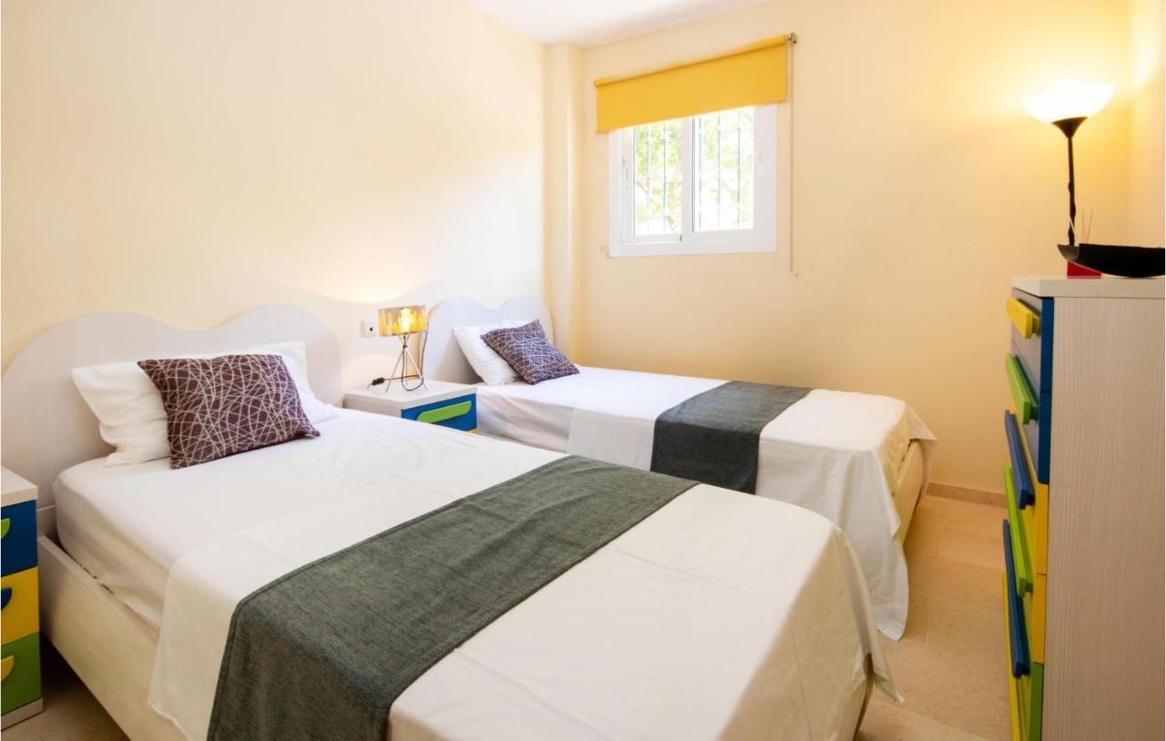 Awesome Apartment In Elviria With Wifi Marbella Exteriör bild